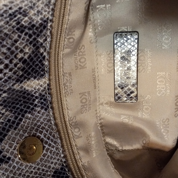 Michael Kors Snake Skin Tote Bag - Picture 5 of 6